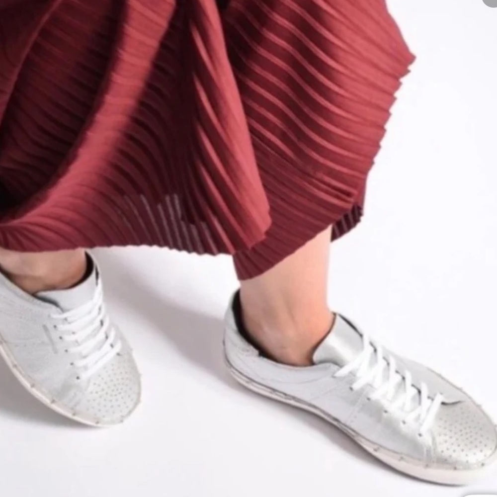 Rebecca Minkoff “Michell” Metallic Silver Leather Lace-Up Sneakers